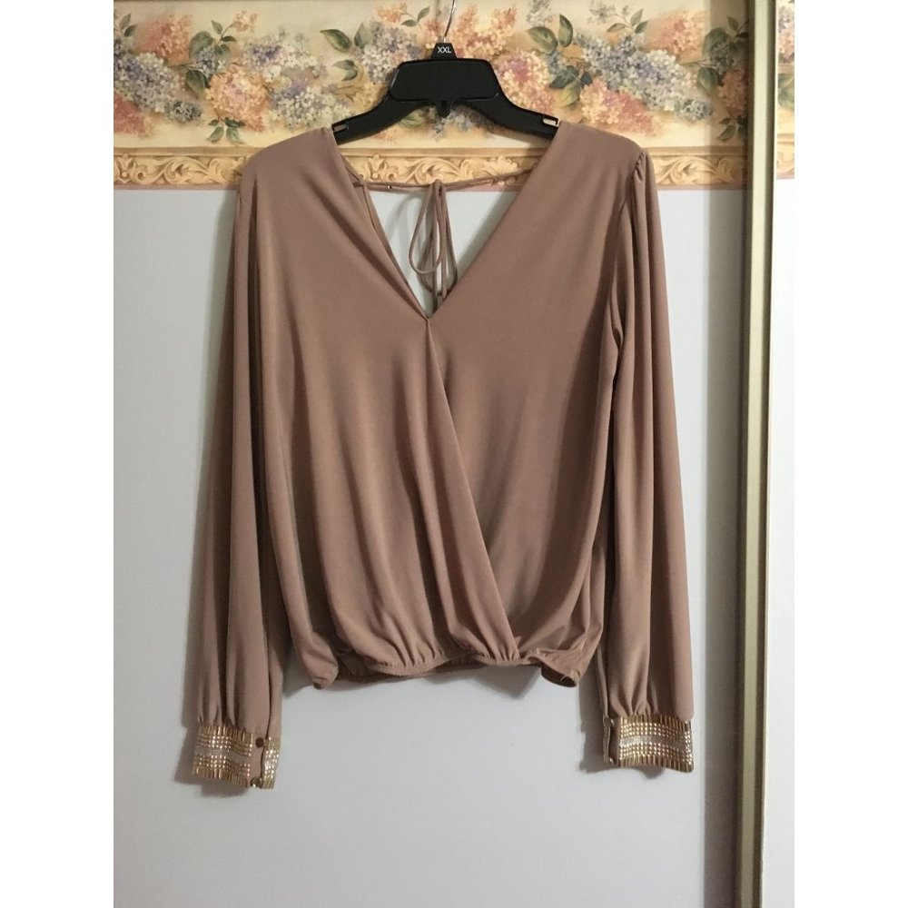 A'Gaci Brown Large Wrap Casual Business Occasion Embellished Top - Picture 1 of 3